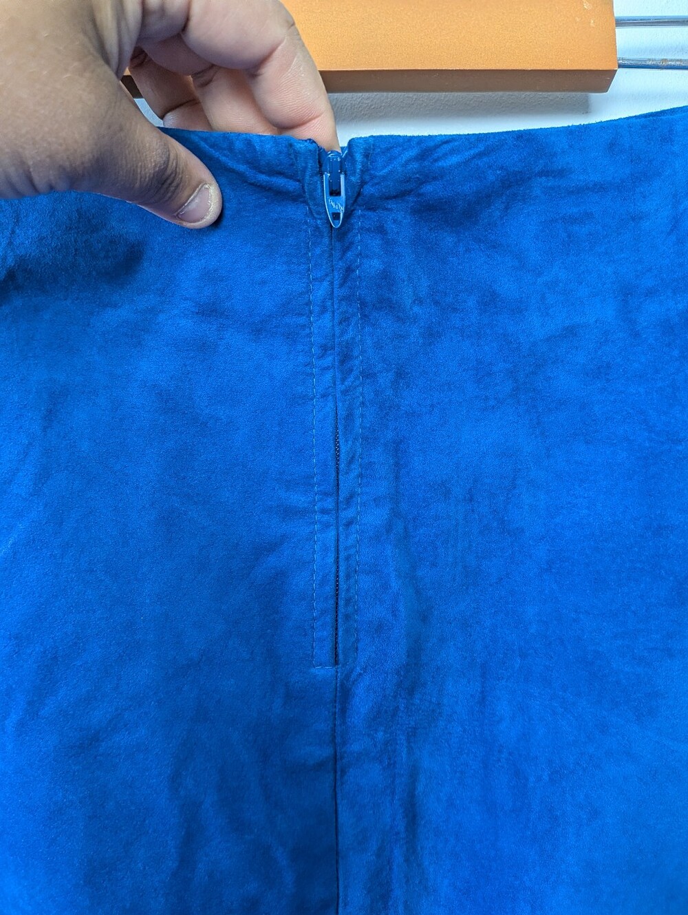 VINTAGE 80-90 WEST BAY 100% Suede Mini Skirt Women Blue Color Size 12 Back Zip - Picture 5 of 9